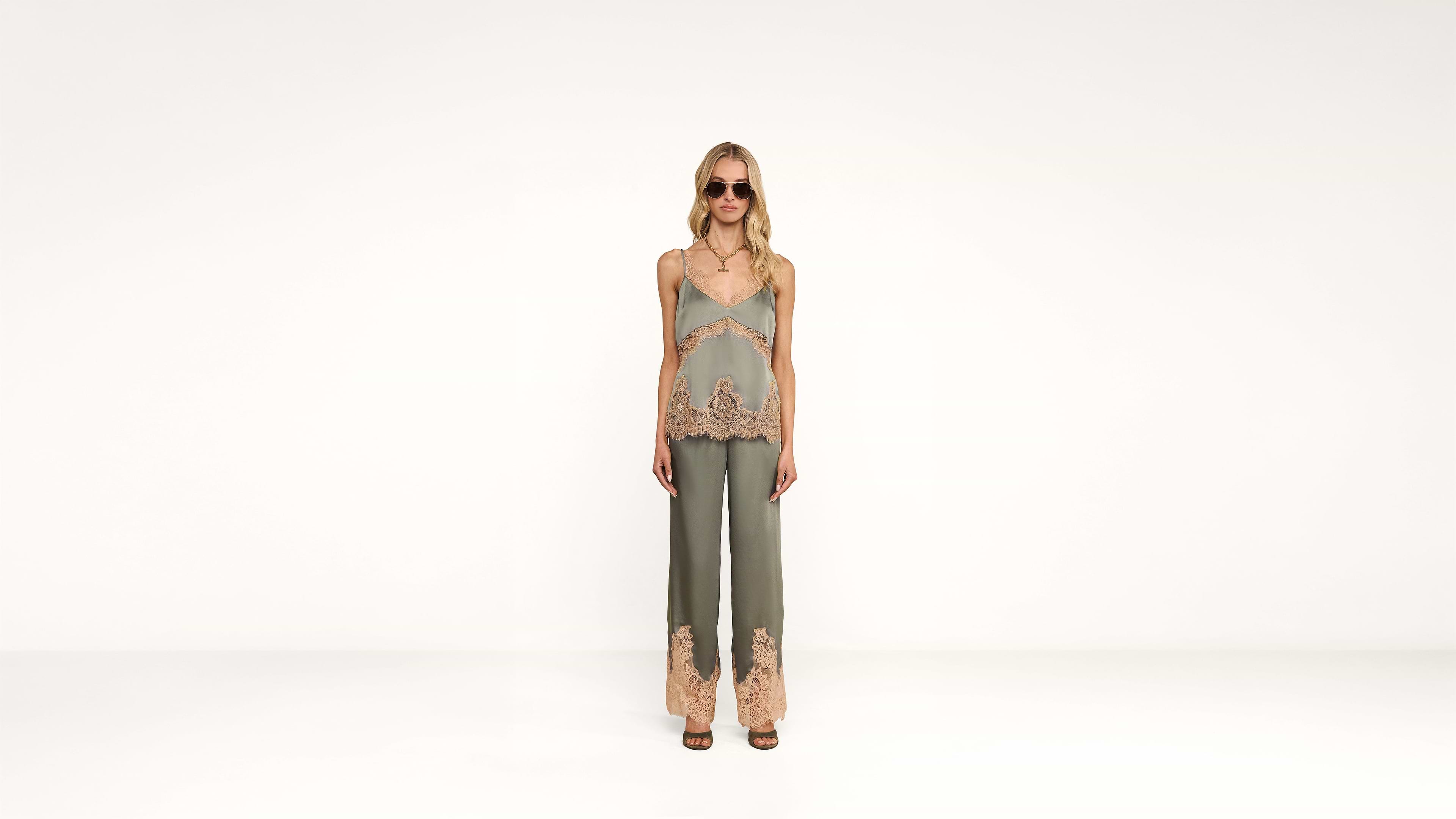 Mirel Pant in Smokey Olive/Praline | L'AGENCE