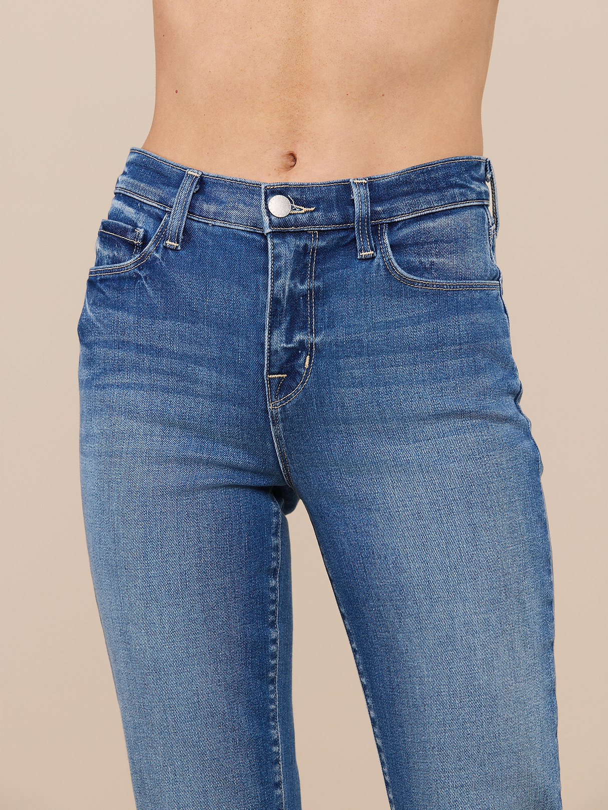 Sada Slim-Leg Cropped Jean in Cambridge | L'AGENCE