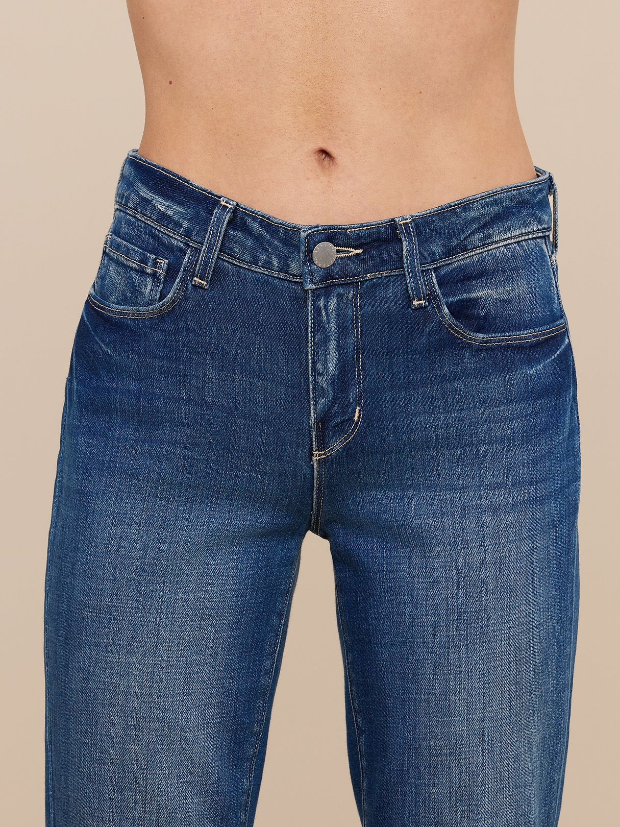 Sneeki Low-Rise Straight-Leg Jean in Hasting | L'AGENCE