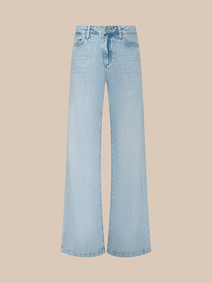 Scottie Wide-Leg Jean in a light wash with a high-rise, wide-leg fit, front pockets, and belt loops, shown on a plain beige background.