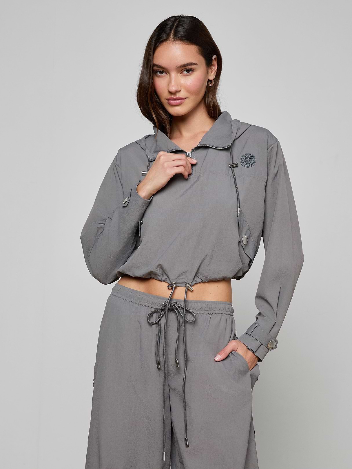 Bronwyn Cropped Windbreaker in Medium Grey | L'AGENCE