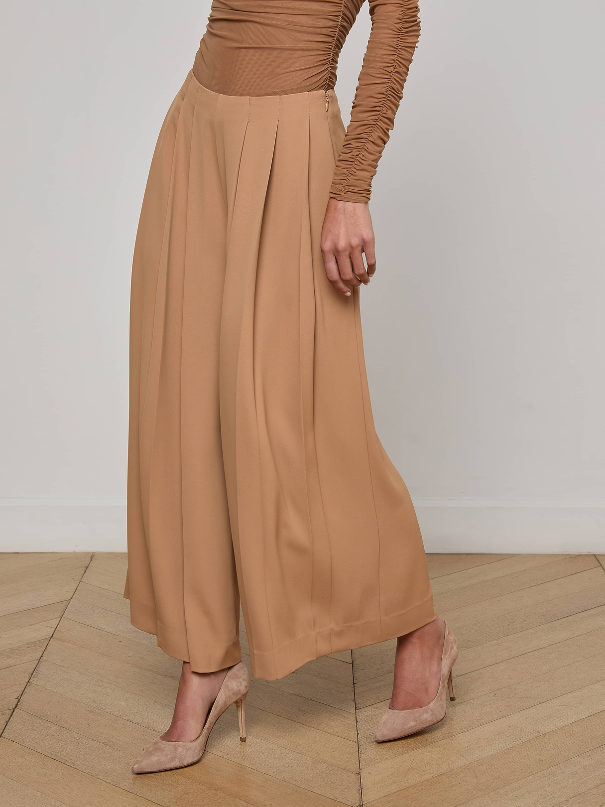 Novalynn Cropped Pleated Pant in Cinnamon Swirl | L'AGENCE