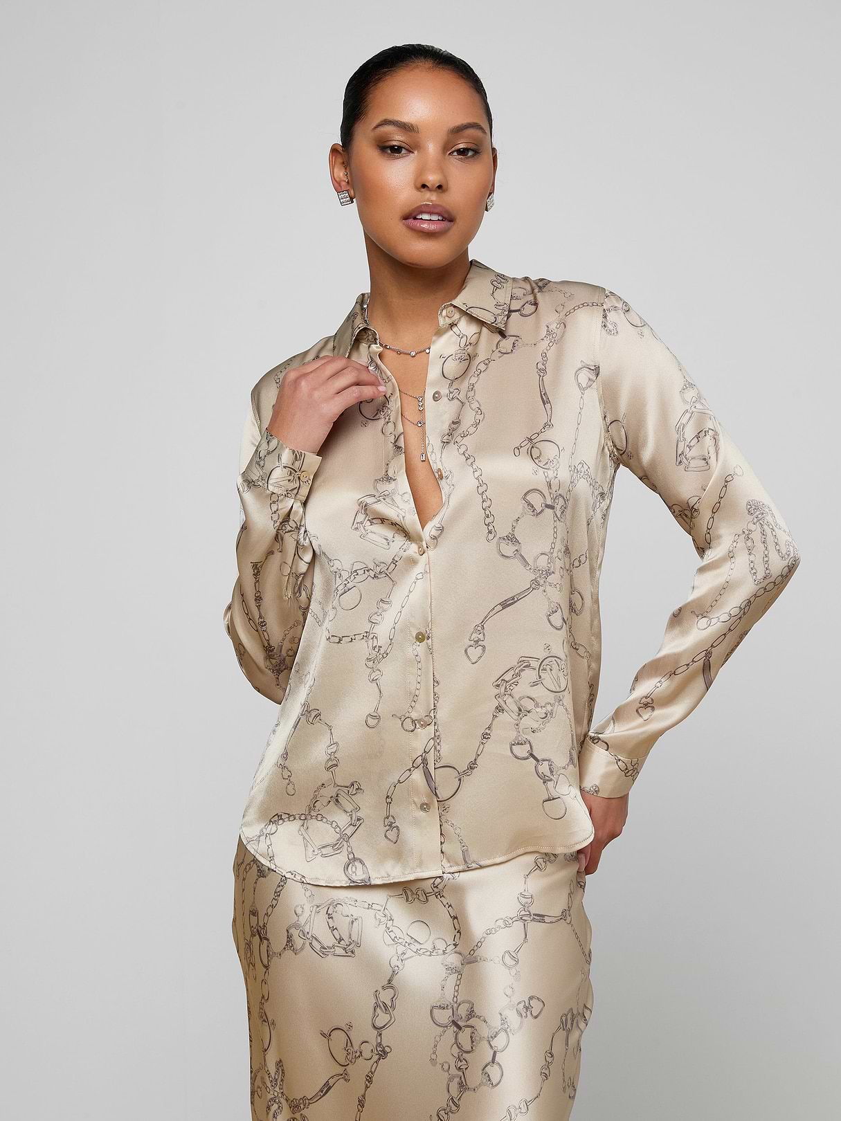Tyler Silk Blouse in Soft Macadamia Multi Small Horsebit Chain | L