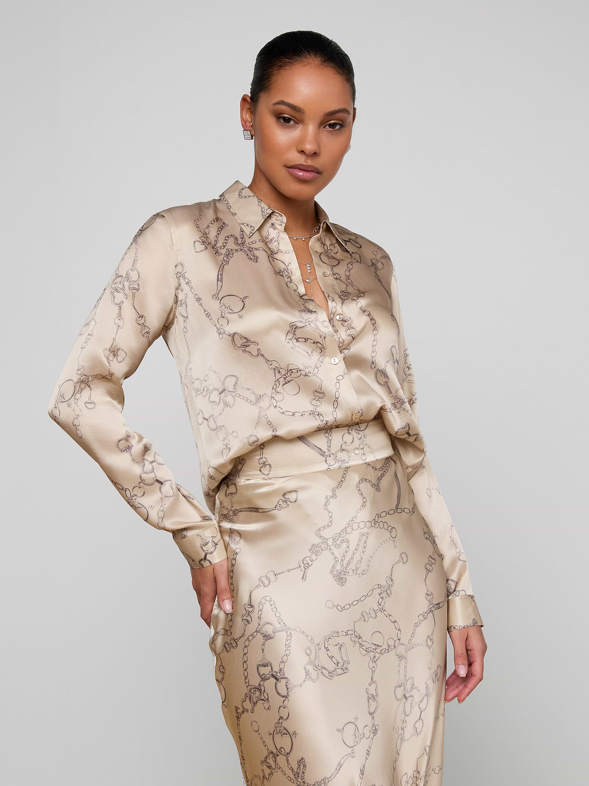 Tyler Silk Blouse in Soft Macadamia Multi Small Horsebit Chain | L