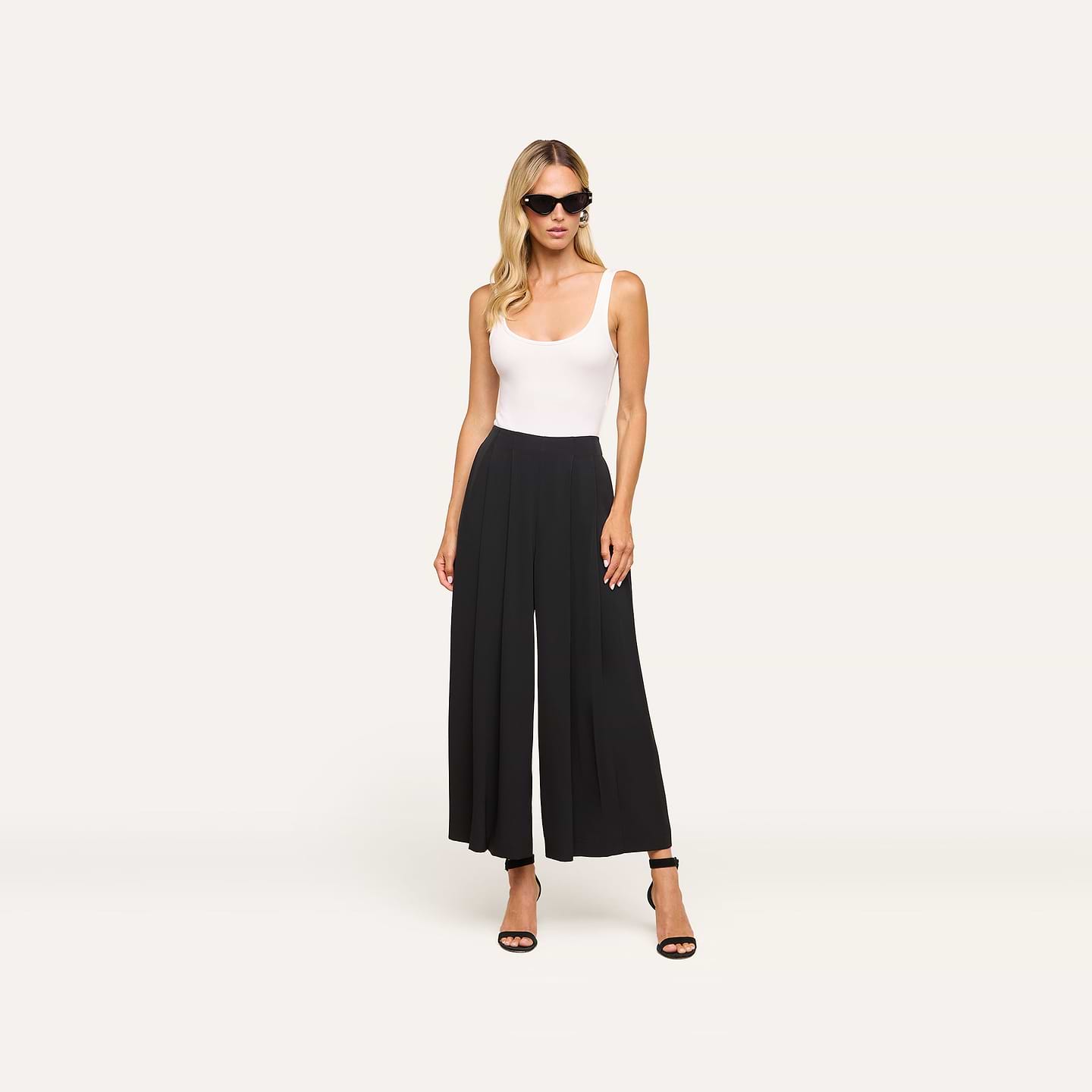 Novalynn Cropped Pleated Pant