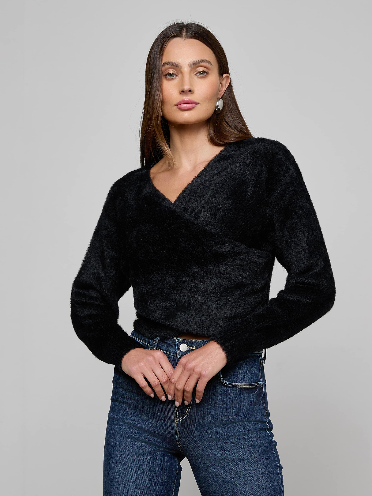 L'AppartementGather Blouse ブラック Seychelle Cropped Eyelet Blouse in Black | L'AGENCE