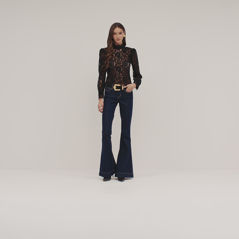 Blusa in pizzo Amarenthe