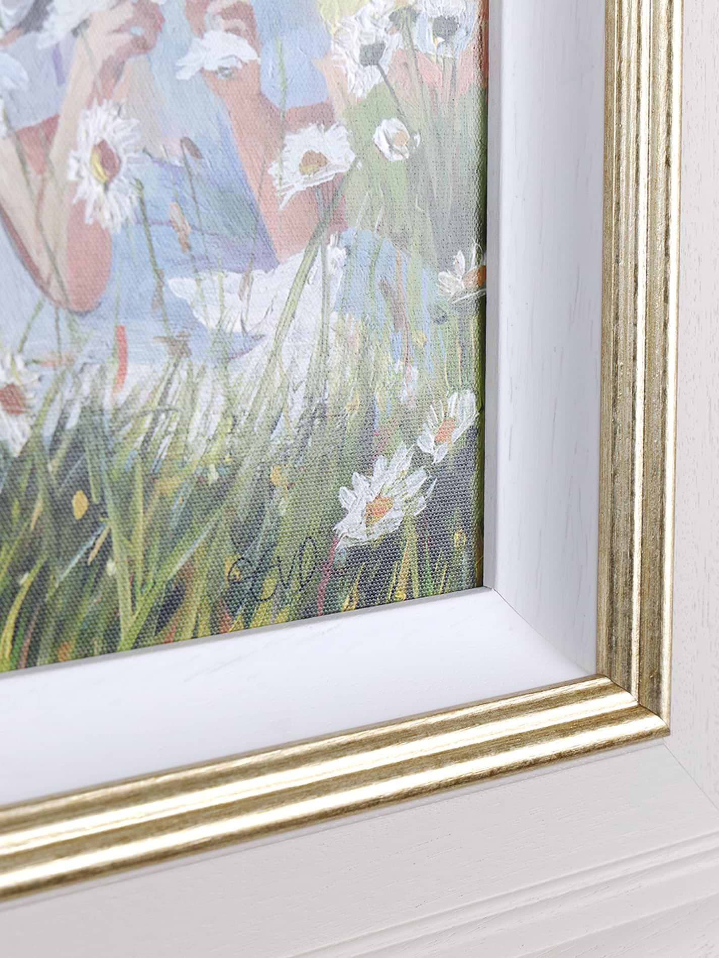 Daisy Whispers