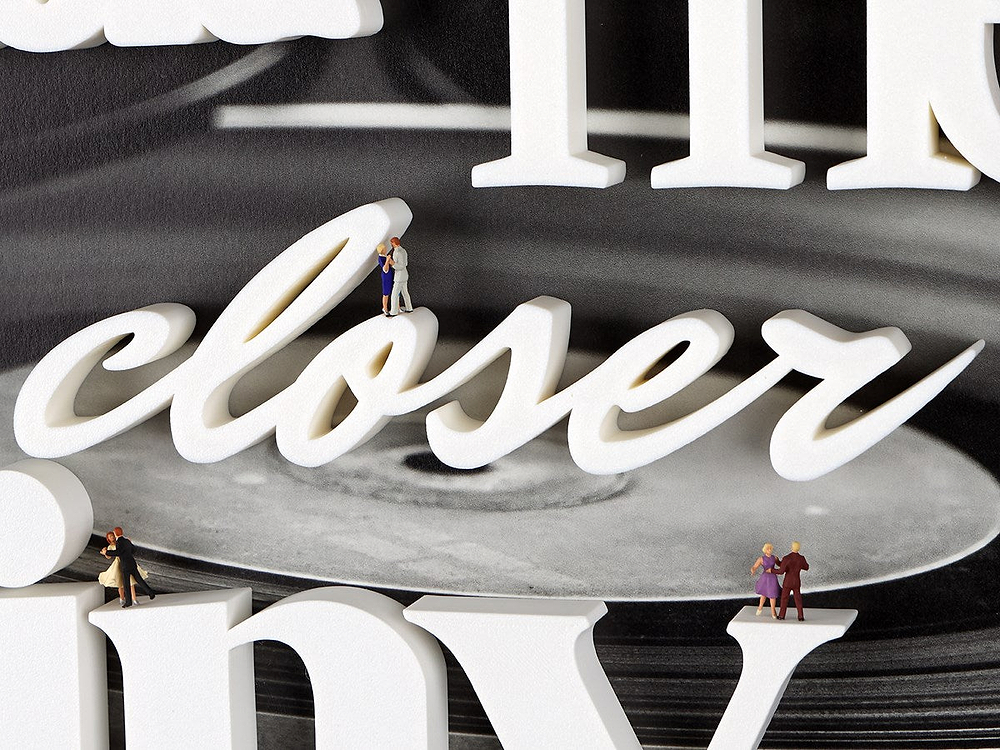 Tiny Dancer (Detail2)