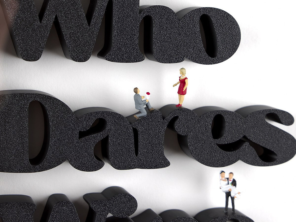 I Need a Hero (Detail2)