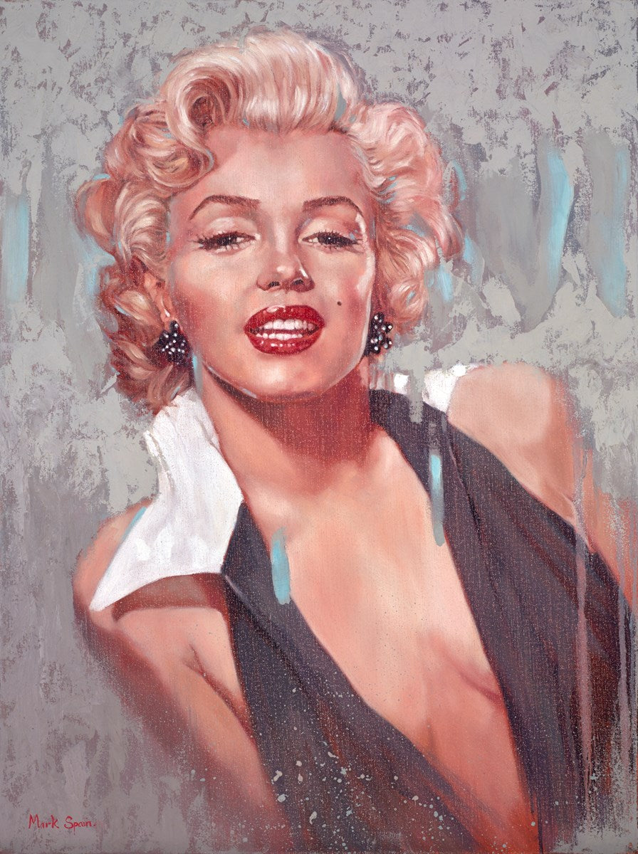 Marilyn in White Collar