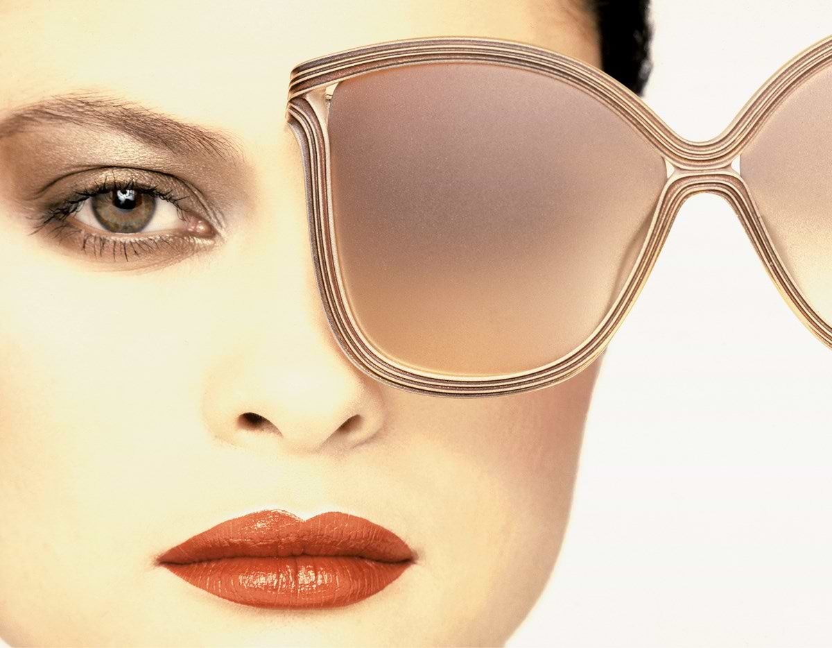 English Vogue, 1980_ART00180672_3