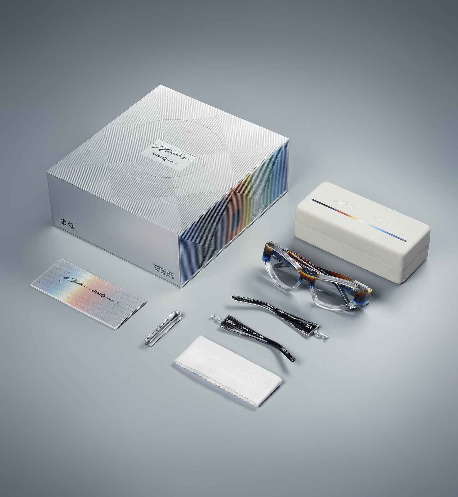 Felipe Pantone x Etnia Barcelona premium packaging