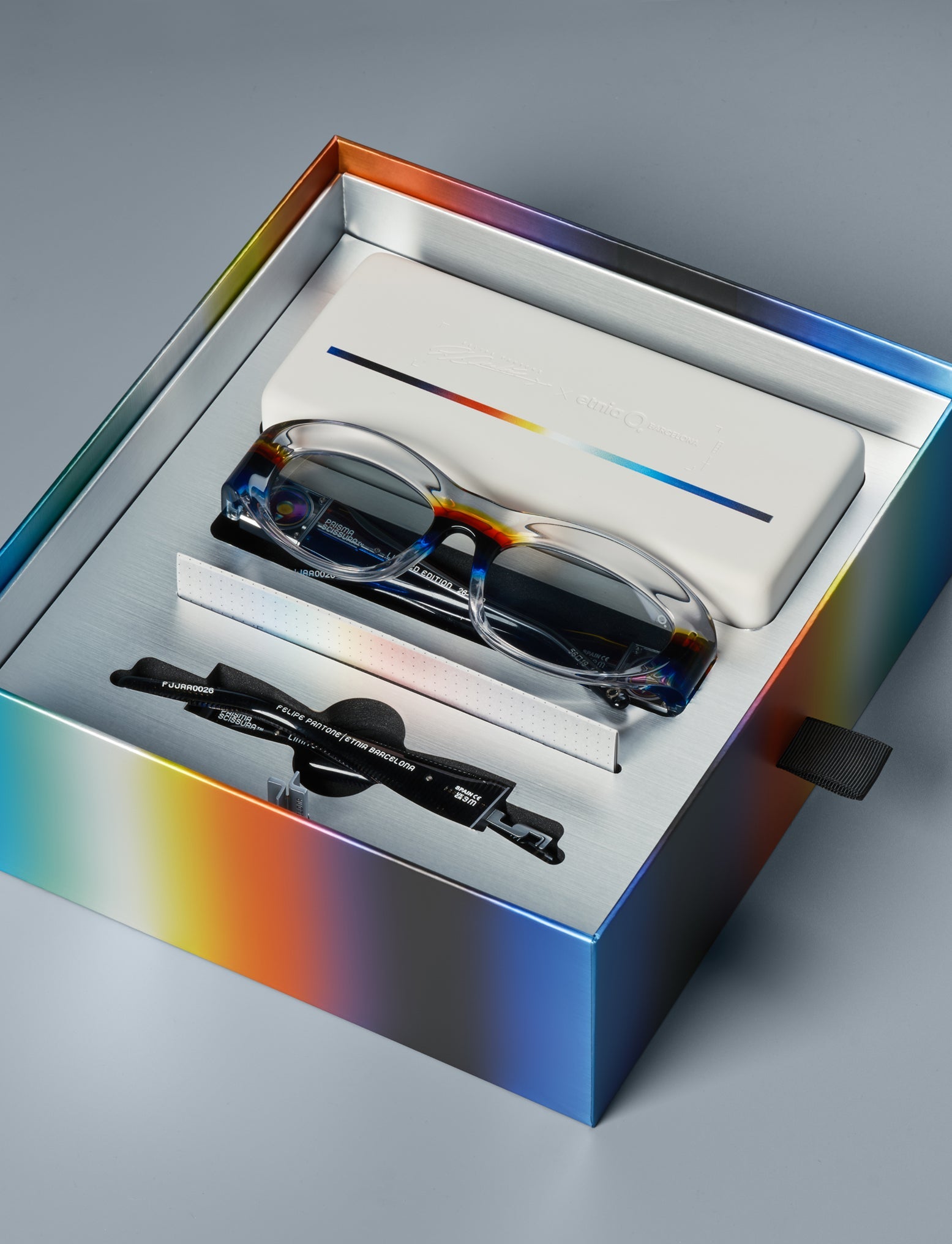 FELIPE PANTONE