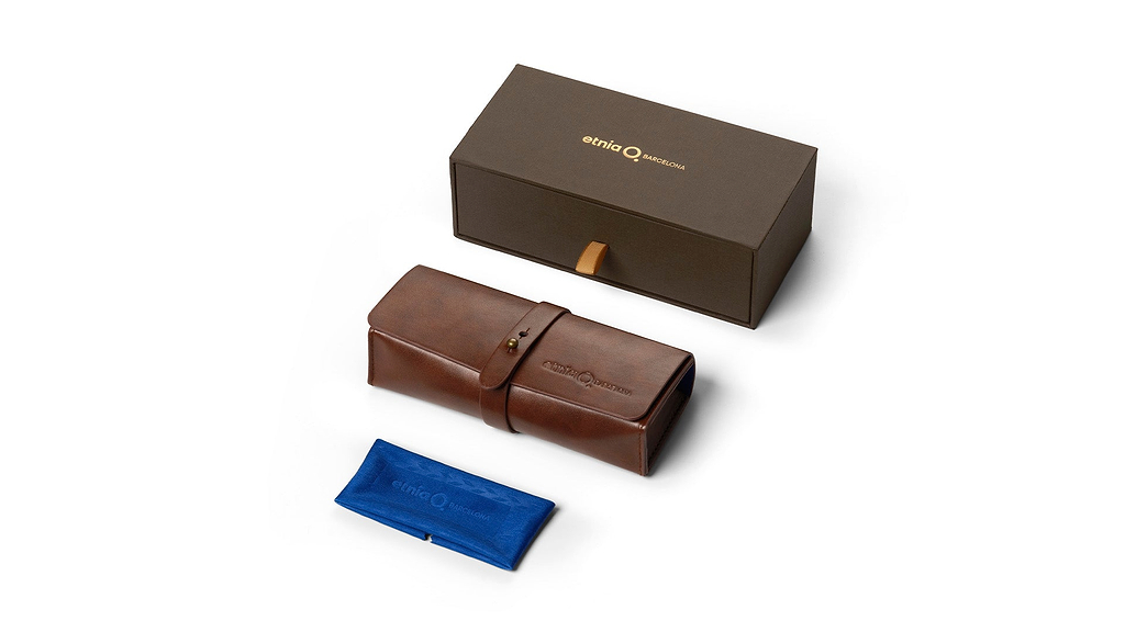 HOXTON SUN