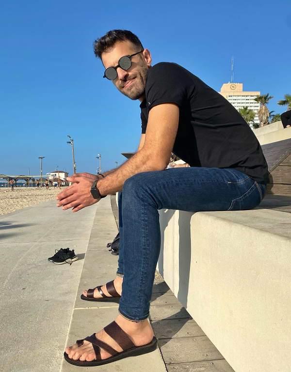 Are My Leather Sandals Waterproof? Understanding Leather and Water