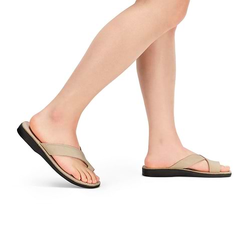 Echo - Asymmetrical Toe Loop Sandal | White Nubuck