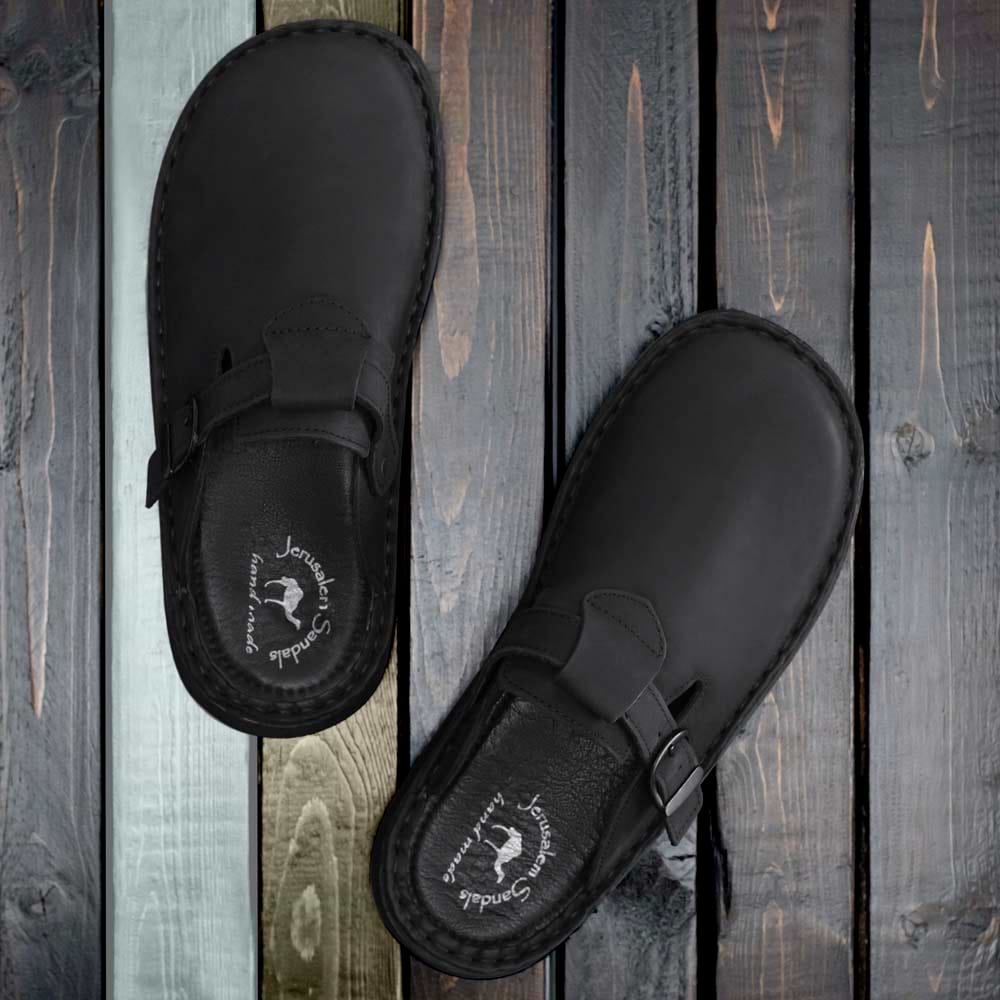 Sawyer - Leather Closed Toe Sandal - Black Nubuck
