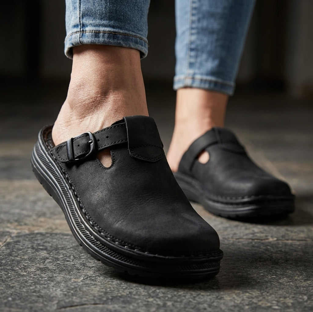 Sawyer - Leather Clog-Toe Sandal | Black Nubuck