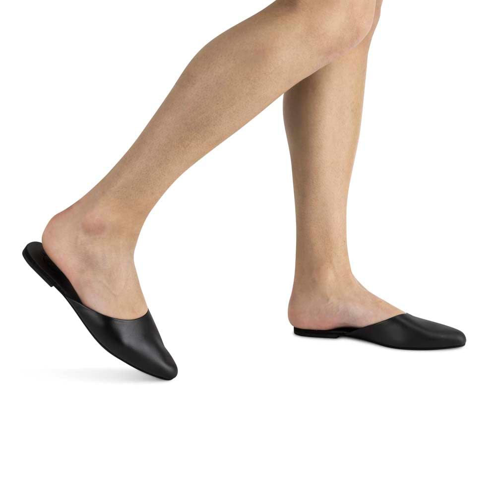 Myra -  Pointed toe Leather Mule | Black model view