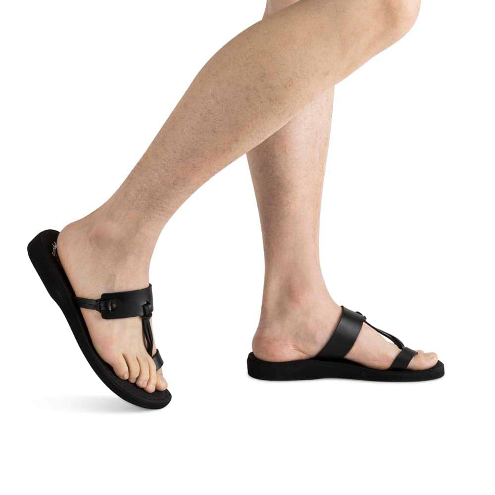 David - Vegan Leather Sandal | Black model view