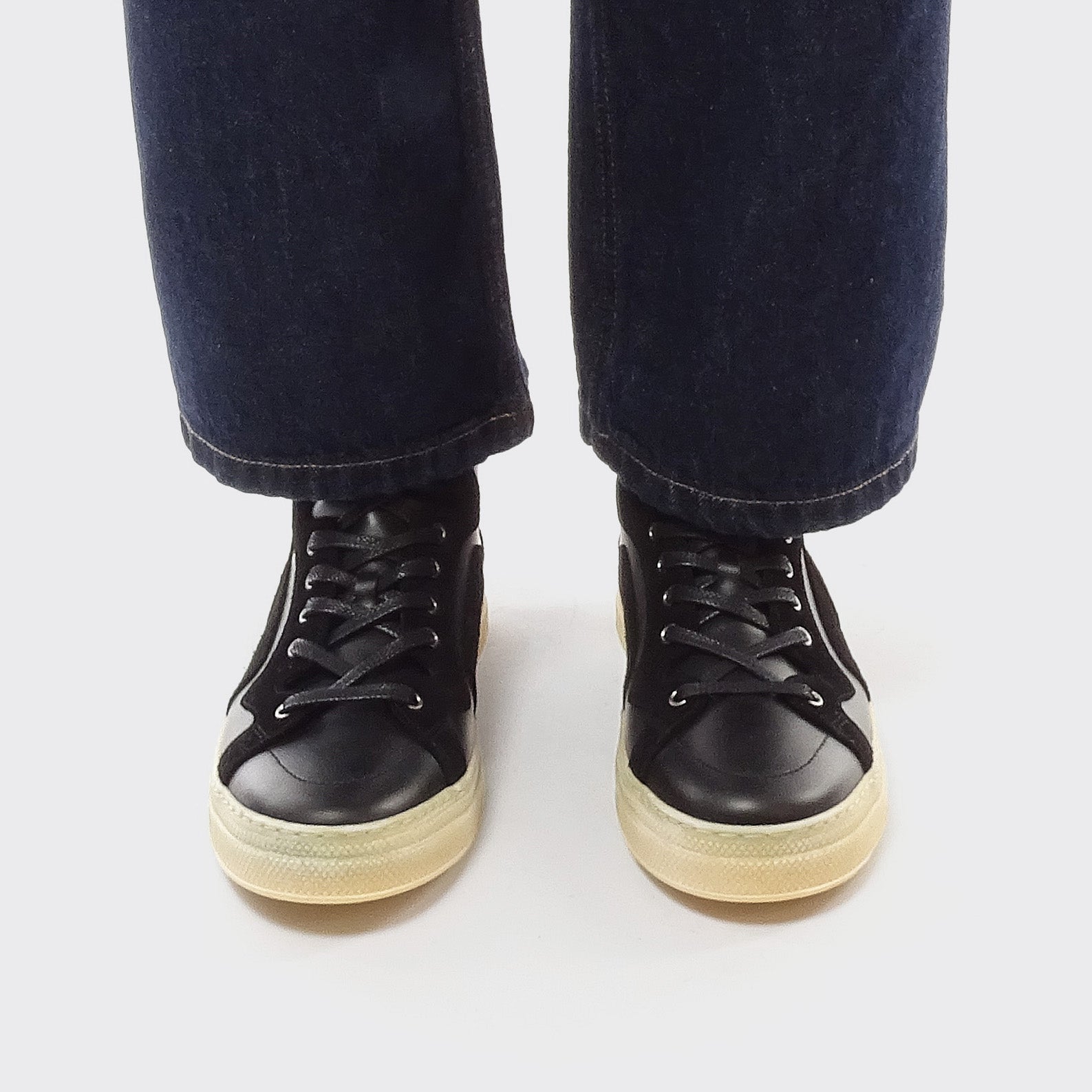 Pierre Hardy BASKETS MONTANTES 112, cuir de veau noir et veau velours noir, vue 5