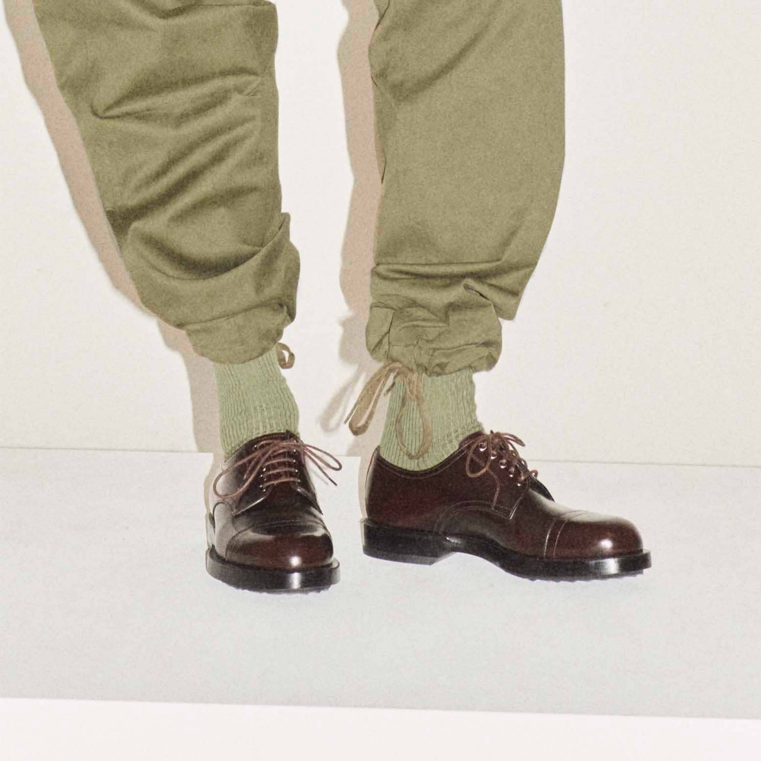 Pierre Hardy DERBY RALPH, cuir de veau verni marron, vue 5