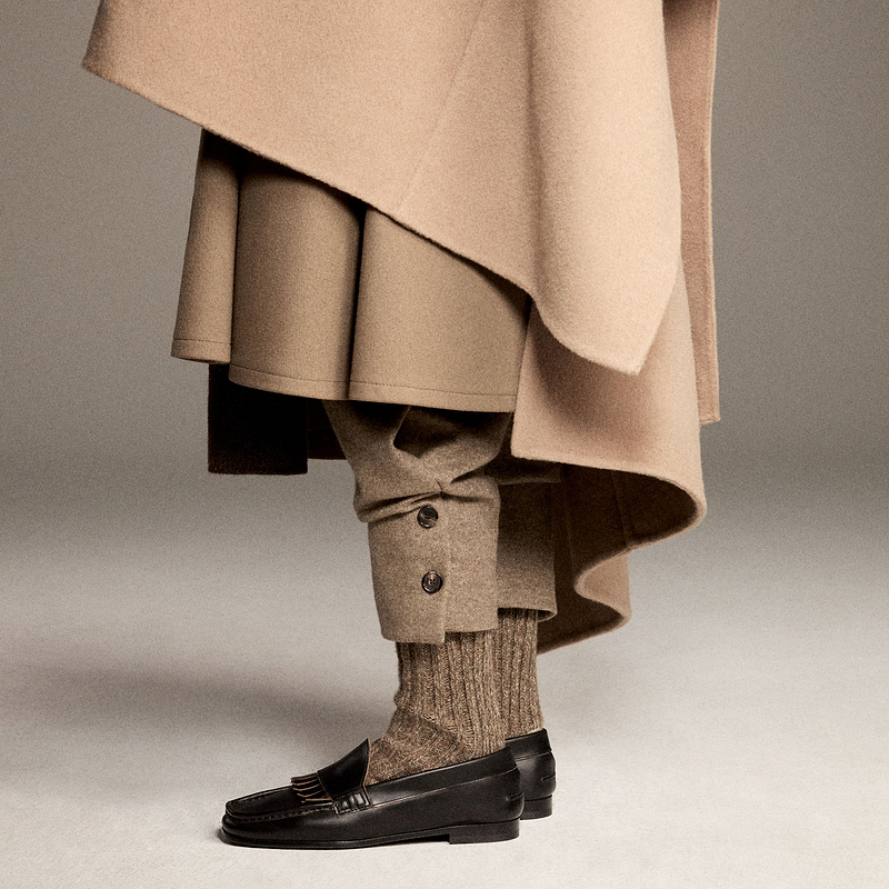 Mocassin bordeaux et chaussettes