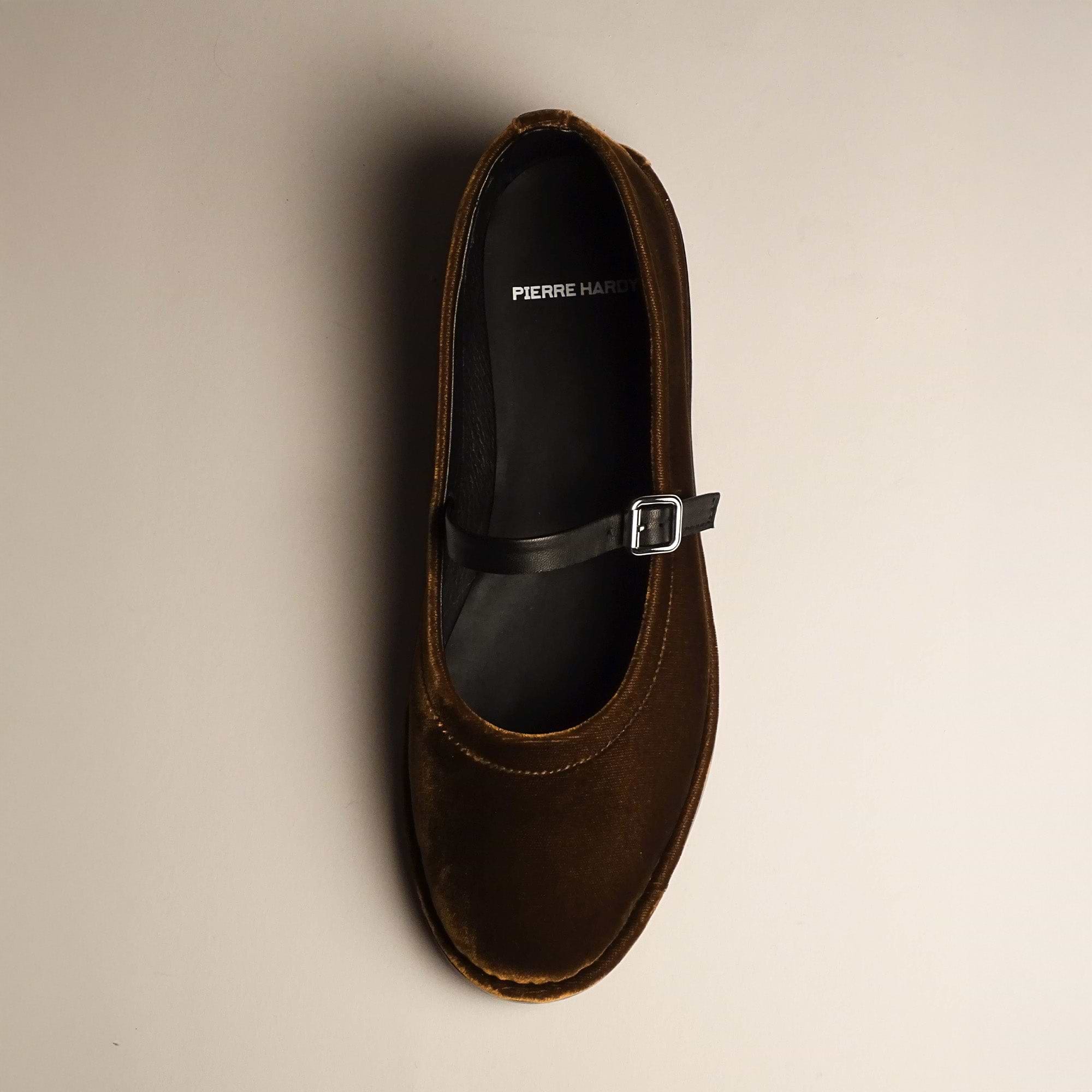 Pierre Hardy BALLERINE TRISH, cuir d'agneau noir et velours camel, vue 7