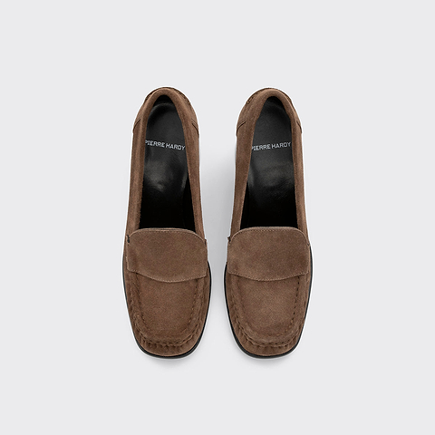 Pierre Hardy MOCASSIN À TALON ROMY, cuir de veau velours marron clair, vue 2