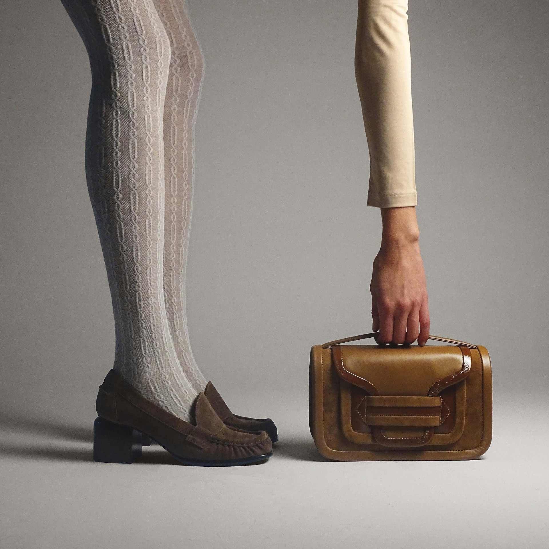 Pierre Hardy MOCASSIN À TALON ROMY, cuir de veau velours marron clair, vue 7