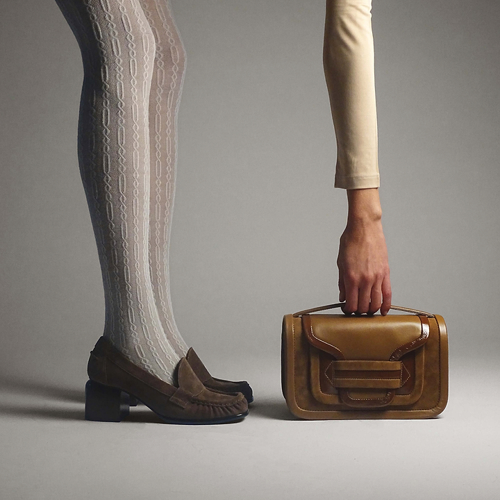 Pierre Hardy MOCASSIN À TALON ROMY, cuir de veau velours marron clair, vue 7
