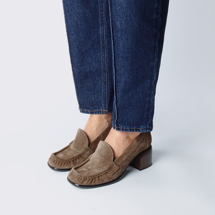 Pierre Hardy MOCASSIN À TALON ROMY, cuir de veau velours marron clair, vue 4