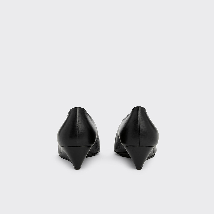 AMBER PUMP
