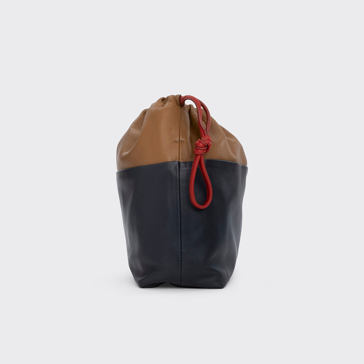 Pierre Hardy POCHETTE TWIN MAXI, cuir d'agneau camel et bleu marine, vue 6