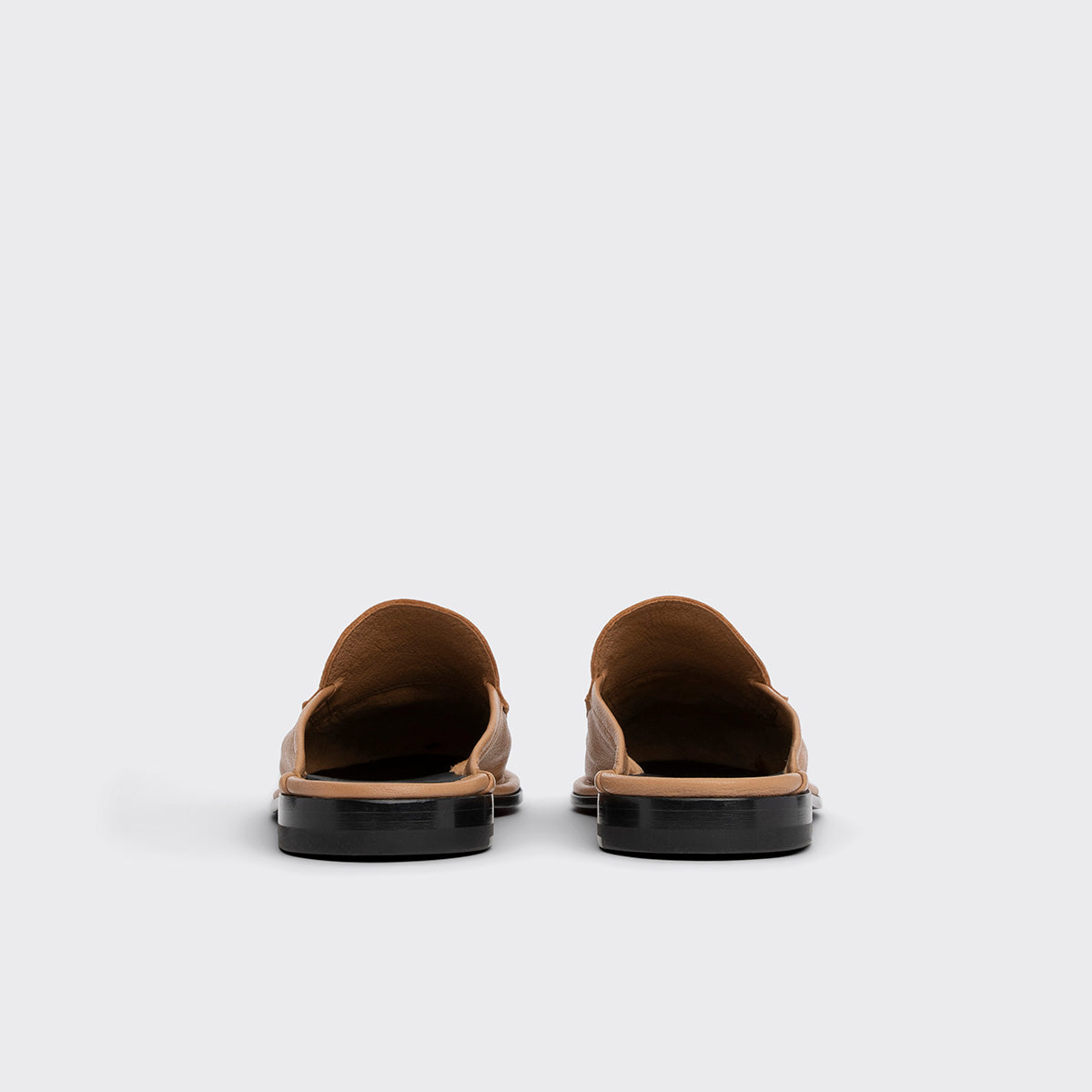Pierre Hardy MULE NOTO, cuir de chèvre grainé camel, vue 5