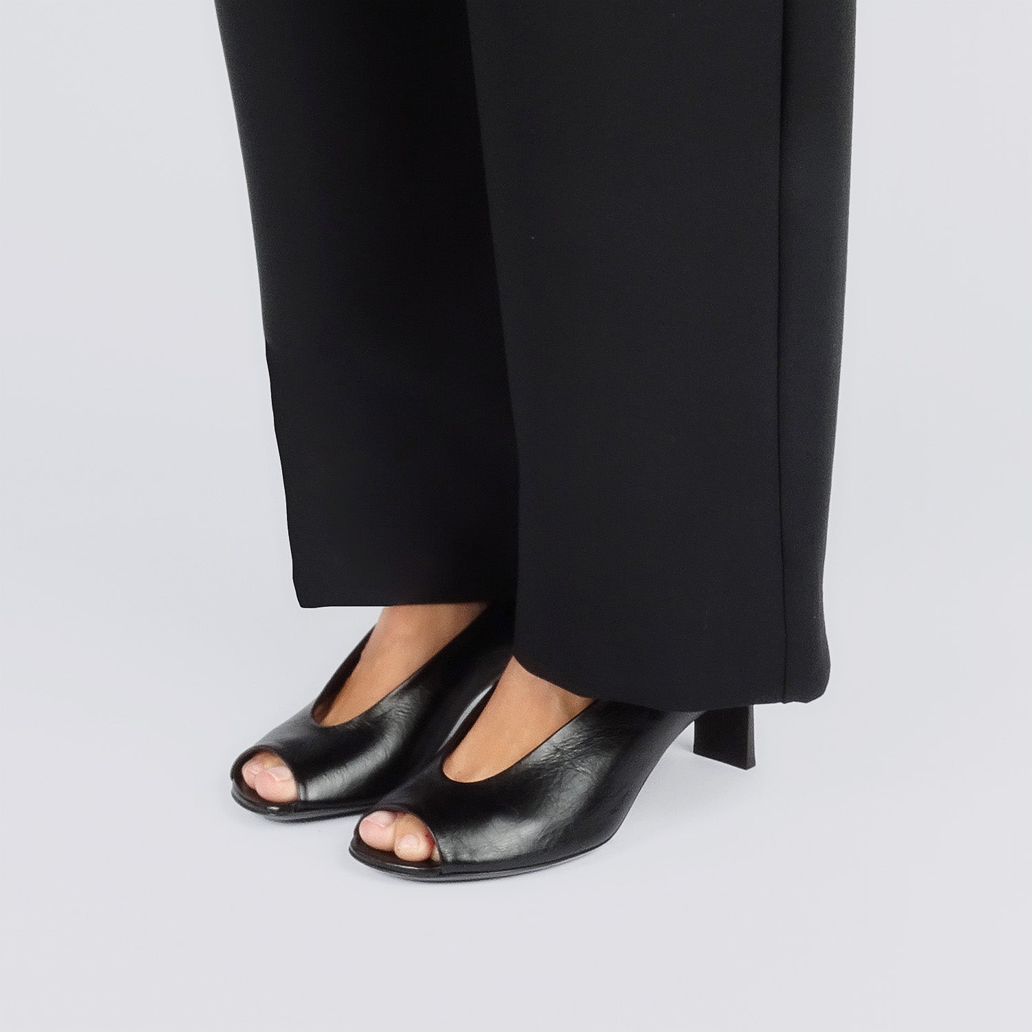 Pierre Hardy ESCARPIN KAREN, cuir de veau craquelé noir, vue 5