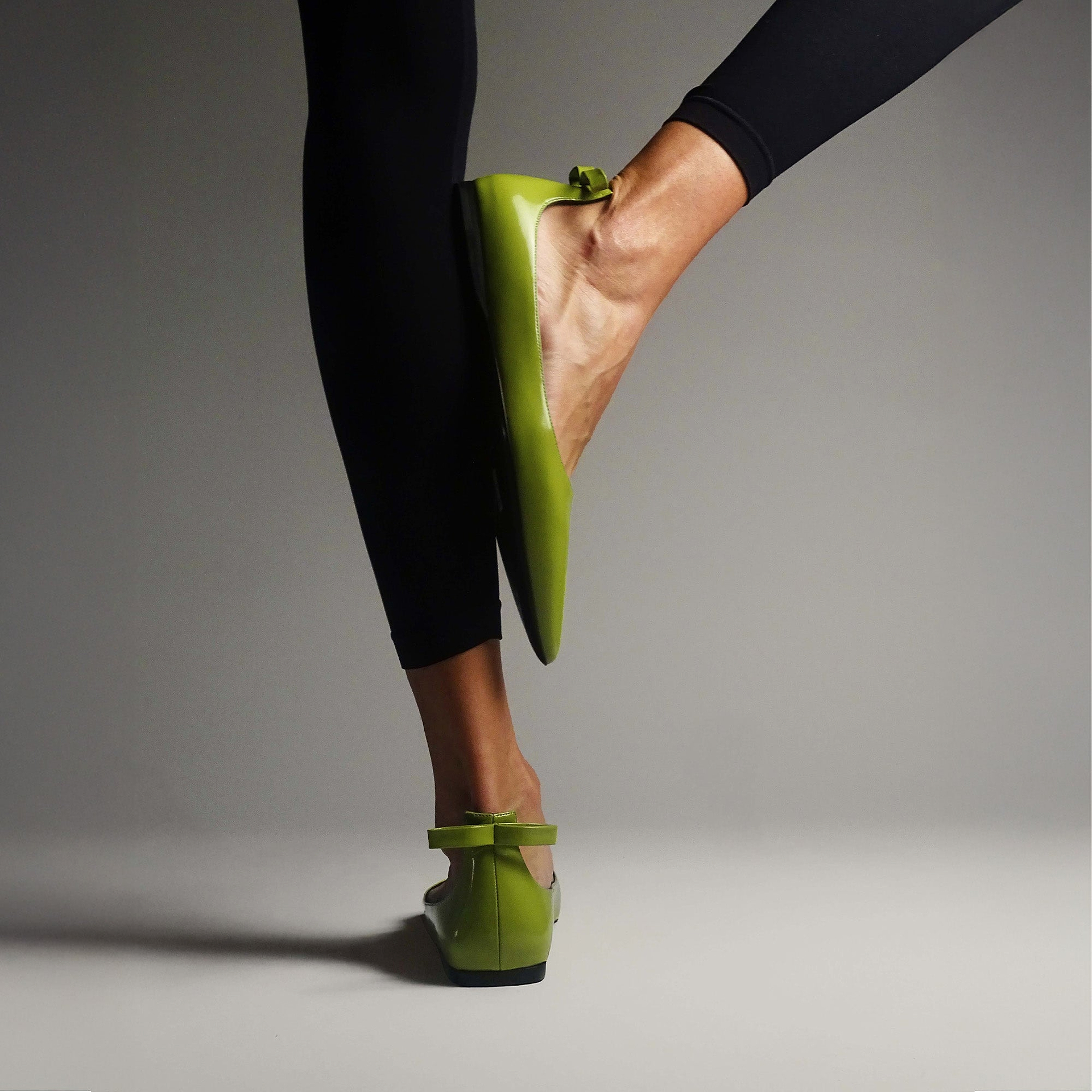 Pierre Hardy BALLERINE CLÉO, cuir d'agneau glacé vert citron, vue 8