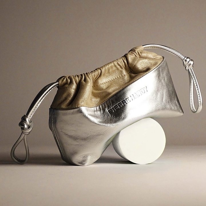 Pierre Hardy POCHETTE TWIN MINI, cuir de chevreau métallisé argenté et cuir d'agneau champagne, vue 7