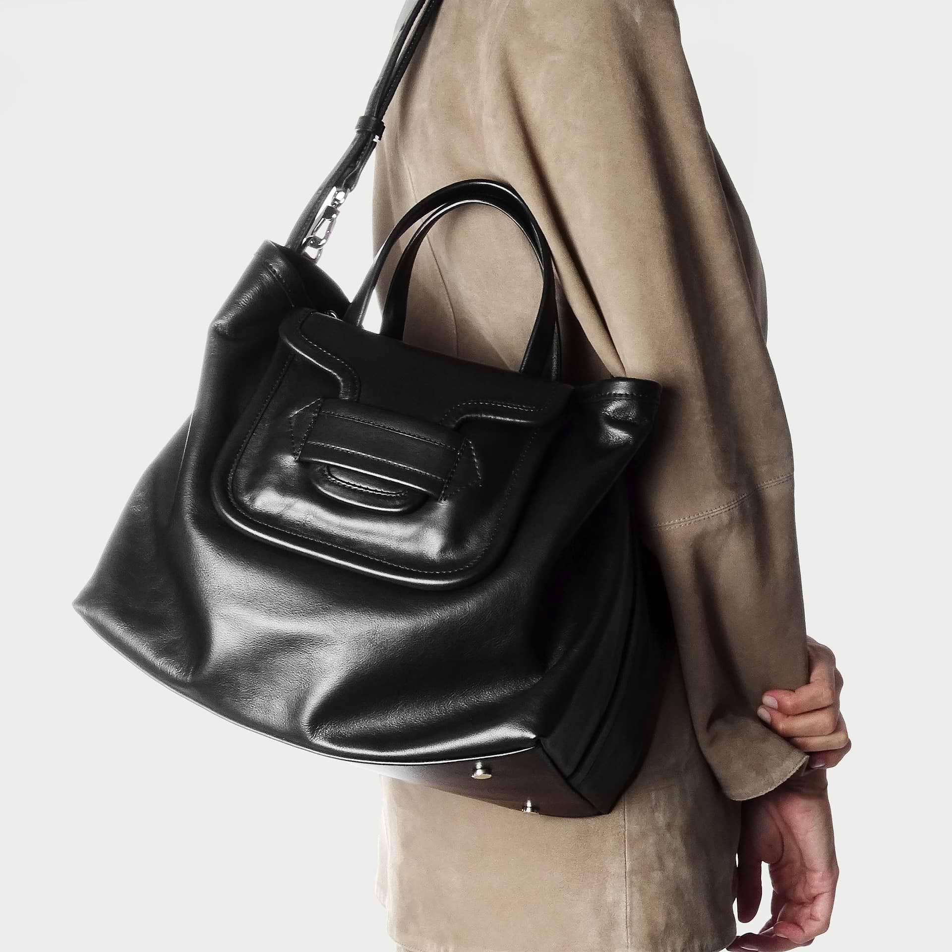 Pierre Hardy SAC TOTE ALPHA DAY, cuir de veau noir, vue 3