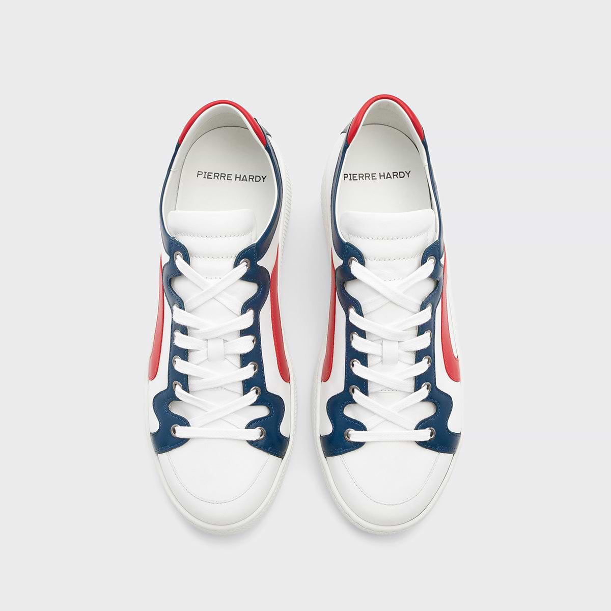 Pierre Hardy BASKETS ALPHA - HOMME, cuir de veau blanc, bleu marine et rouge, vue 2