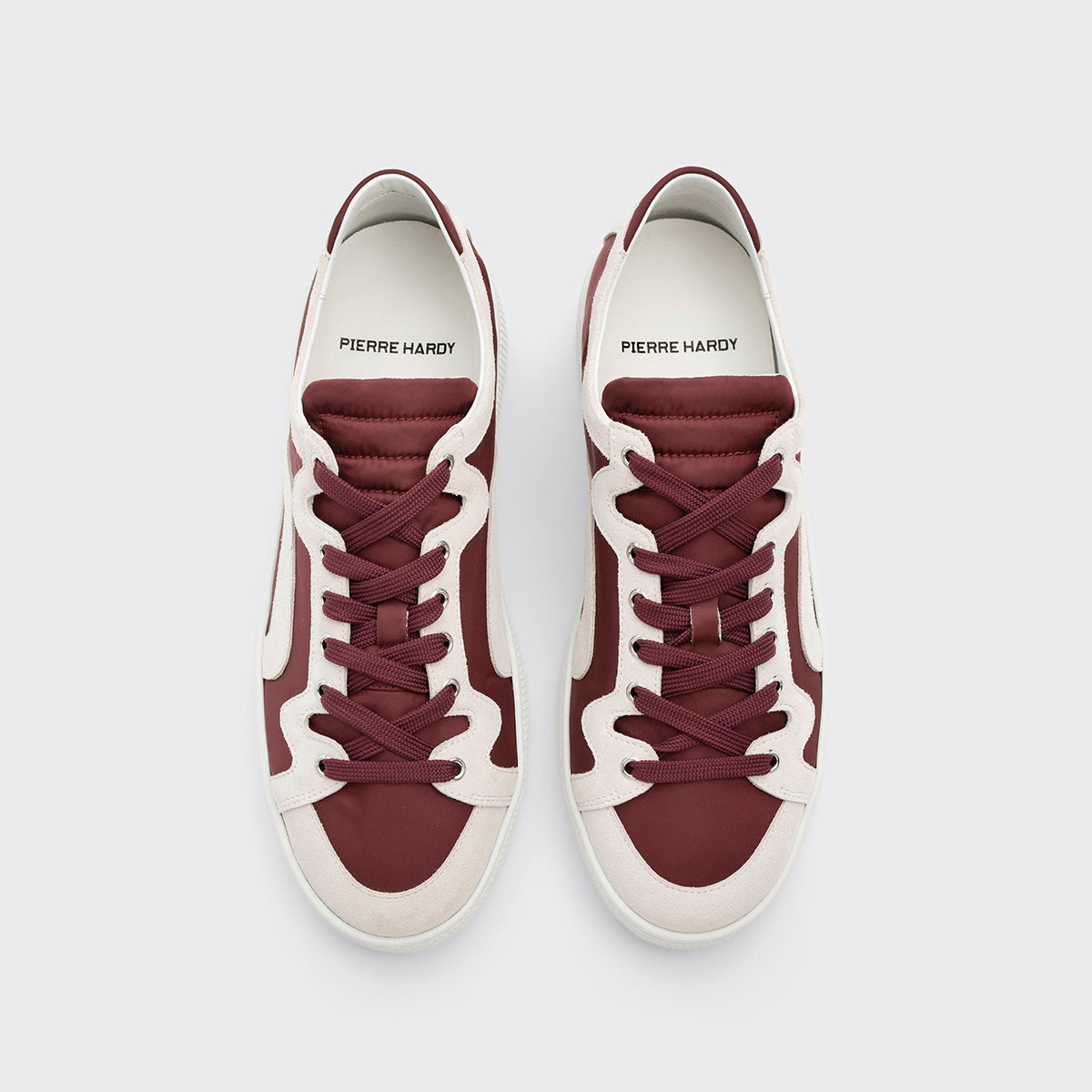 Pierre Hardy BASKETS ALPHA - HOMME, toile de nylon bordeaux et cuir de veau velours blanc, vue 6