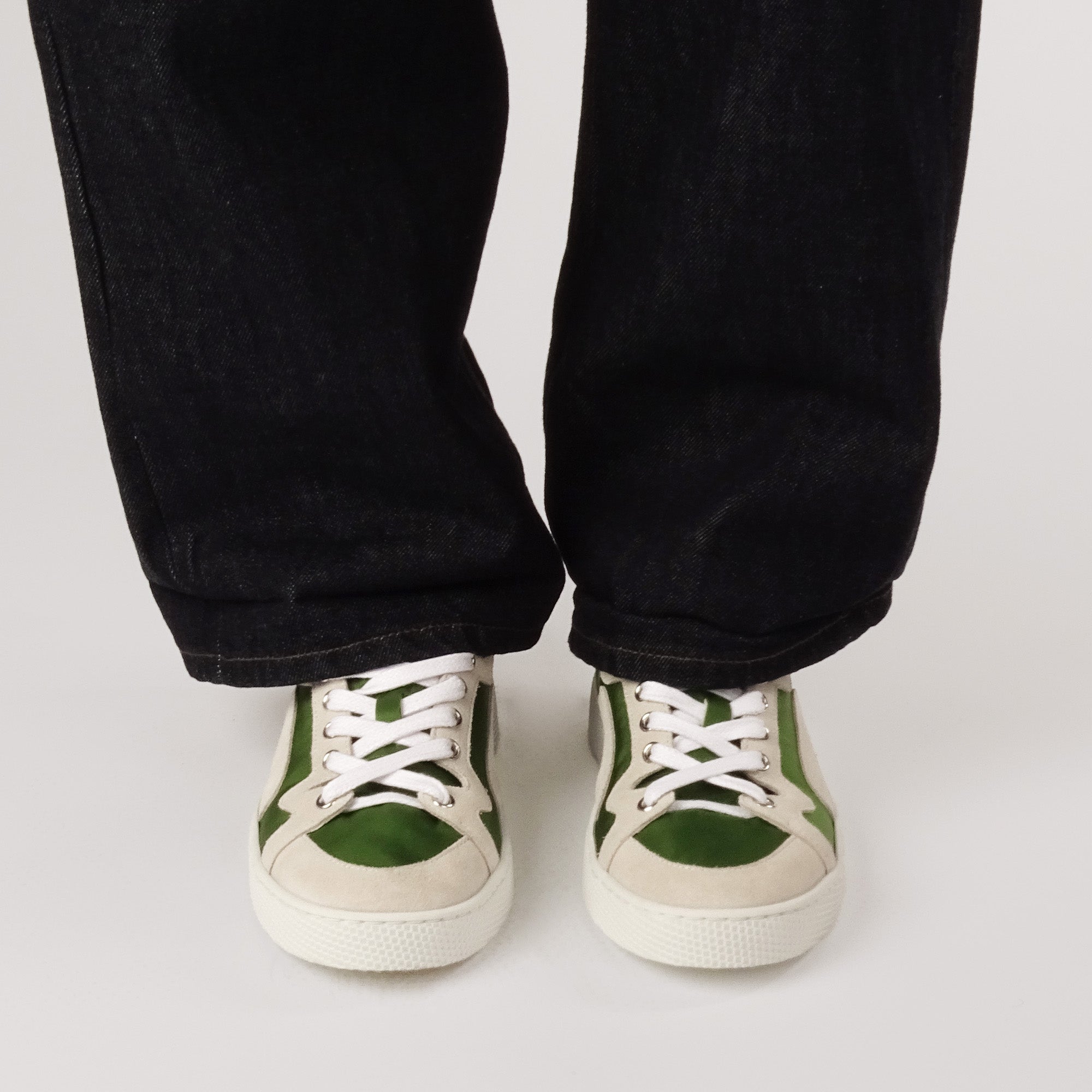 Pierre Hardy BASKETS ALPHA - HOMME, toile de nylon verte et cuir de veau velours blanc, vue 4