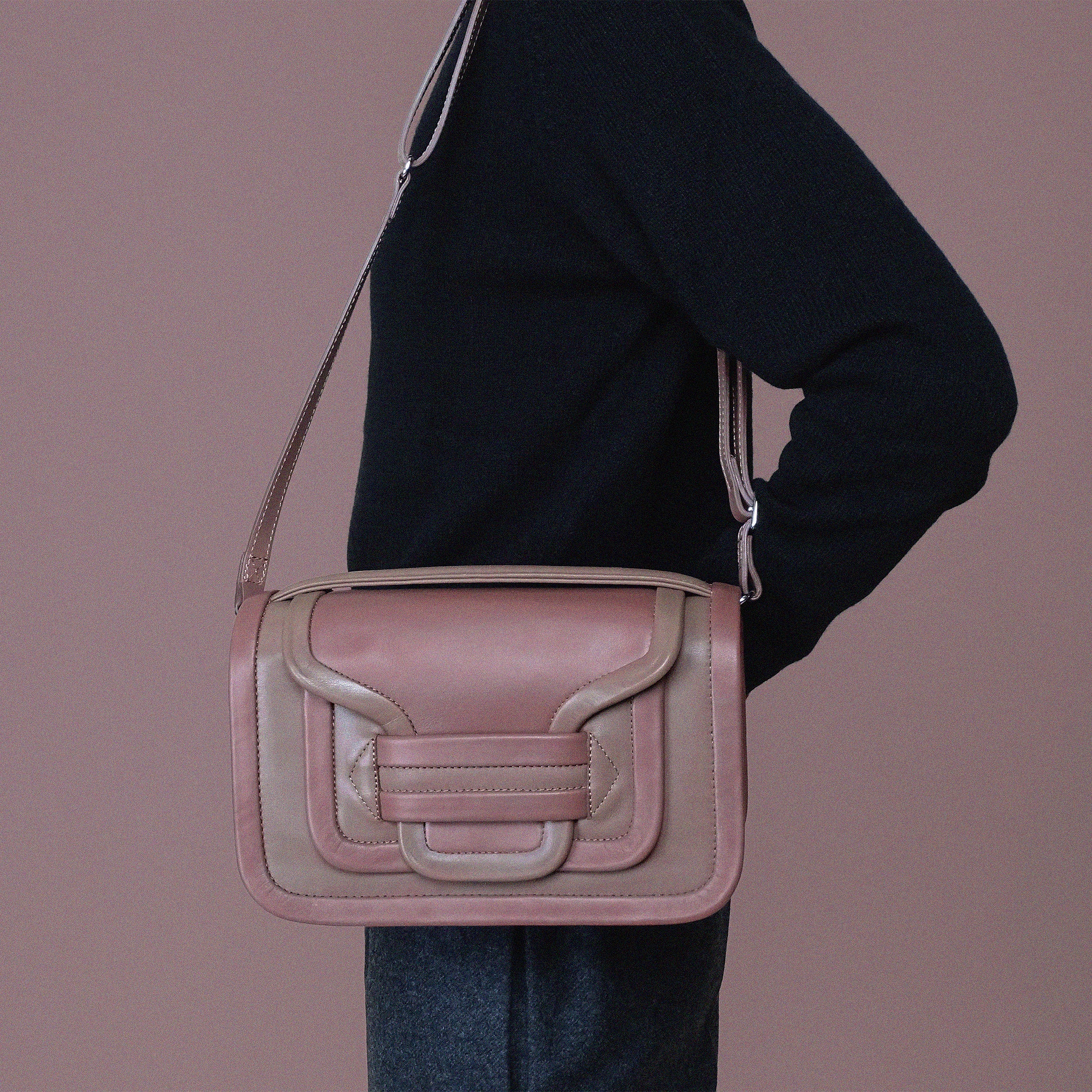 Pierre Hardy SAC À MAIN ALPHA MAXI, cuir de veau beige & rose, vue 3