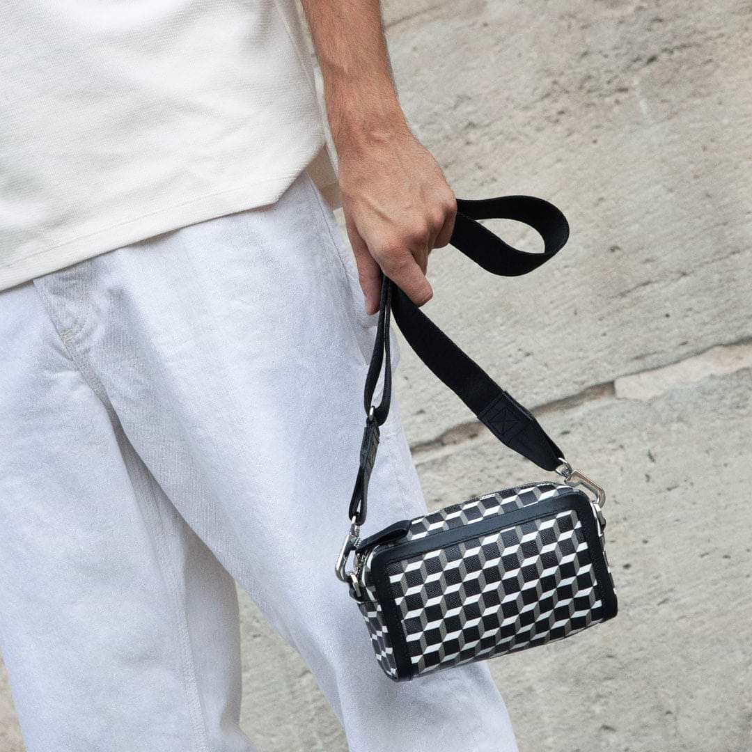 Pierre Hardy SAC CUBE BOX, cuir de veau noir et blanc, vue 6