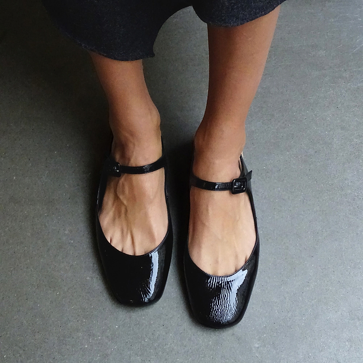 Pierre Hardy MARIANNE BIBA, black patent kidskin, vue 4