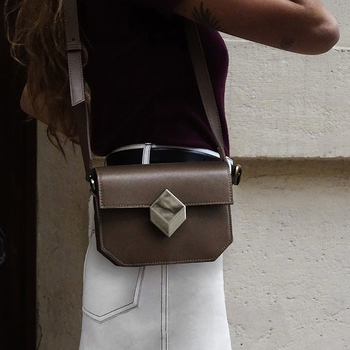 Pierre Hardy SAC À MAIN MINI PRISM, cuir de veau camel, vue 4