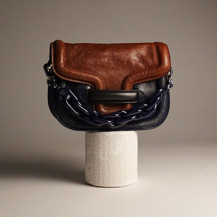 Pierre Hardy SAC MINI ALPHAVILLE, cuir de chèvre grainé bleu marine et marron, vue 6