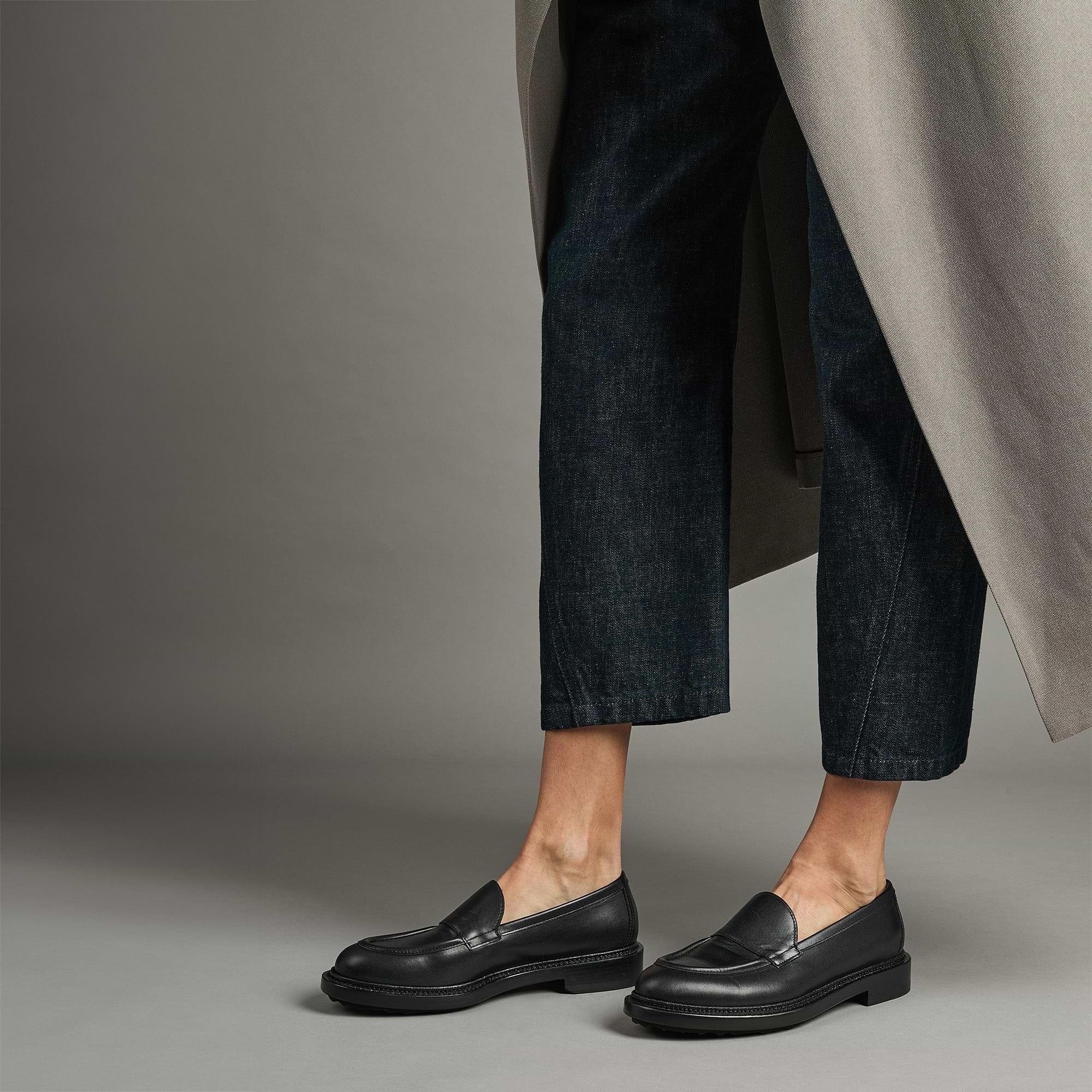 Pierre Hardy MOCASSIN JOHN, cuir de veau noir, vue 3