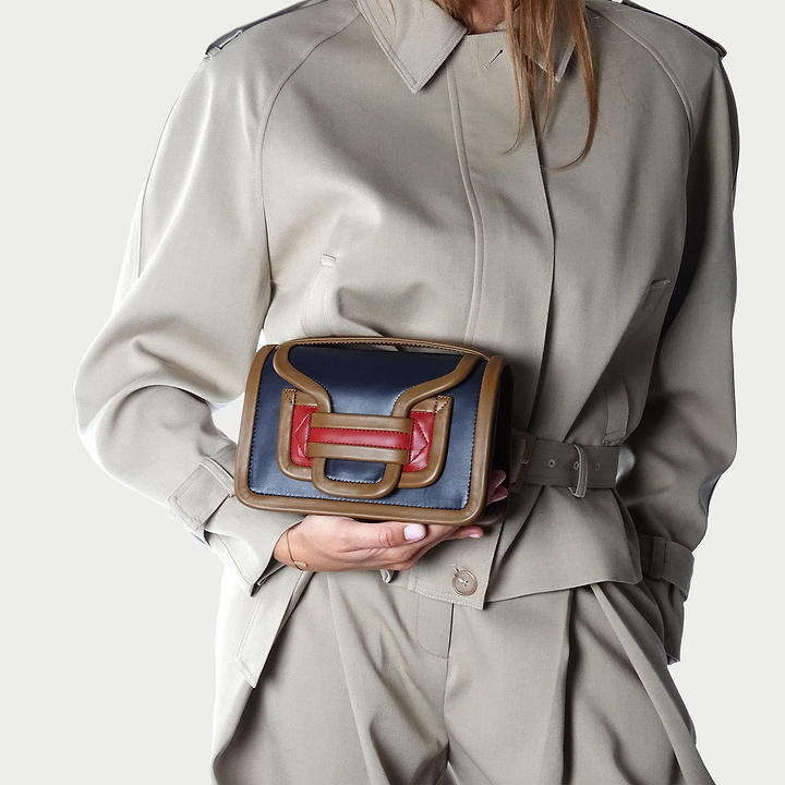 Pierre Hardy ALPHA HANDBAG, navy, rust and camel lambskin, vue 4